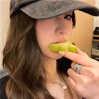 石榴裙下